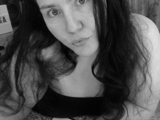 Geilste Curvy SexyHexy - Kurvige, freche Blondine mit einem Hauch von Abenteuerlust! Junggeblieben und bereit, das Leben in vollen Zügen zu genießen. Heiße Kurven, große Oberweite und ein Po, der zum Verlieben einlädt. Lass uns Abenteuer erleben, funkelnde Augenblicke teilen und die Nacht zum Tag machen! Bist du bereit?